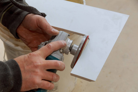 瓷砖切割造型图片(卫生间地漏瓷砖切割造型图) 瓷砖切割造型图片(卫生间地漏瓷砖切割造型图)